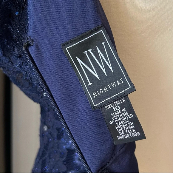 NightWay All Over Lace & Sequined Sheath Blue Dress Size 10 - Picture 8 of 10